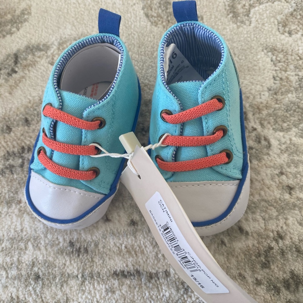 NWT catamini baby sneakers